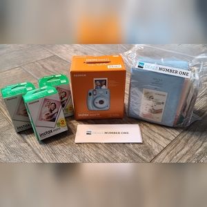 Fujifim Instax Mini 11 Sky Blue Bundle